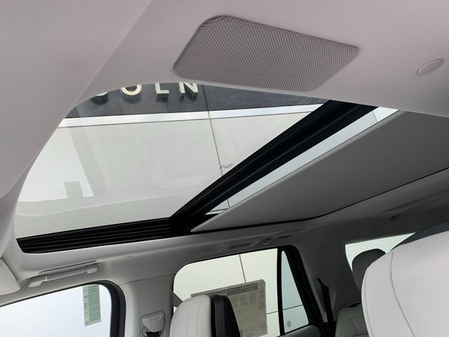 New 2026 Lincoln Navigator L Reserve AWD/4WD image 20
