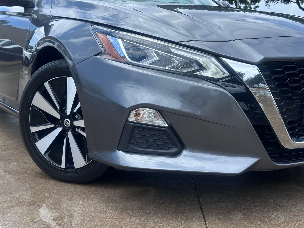 Used 2021 Nissan Altima 2.5 SV FWD image 4