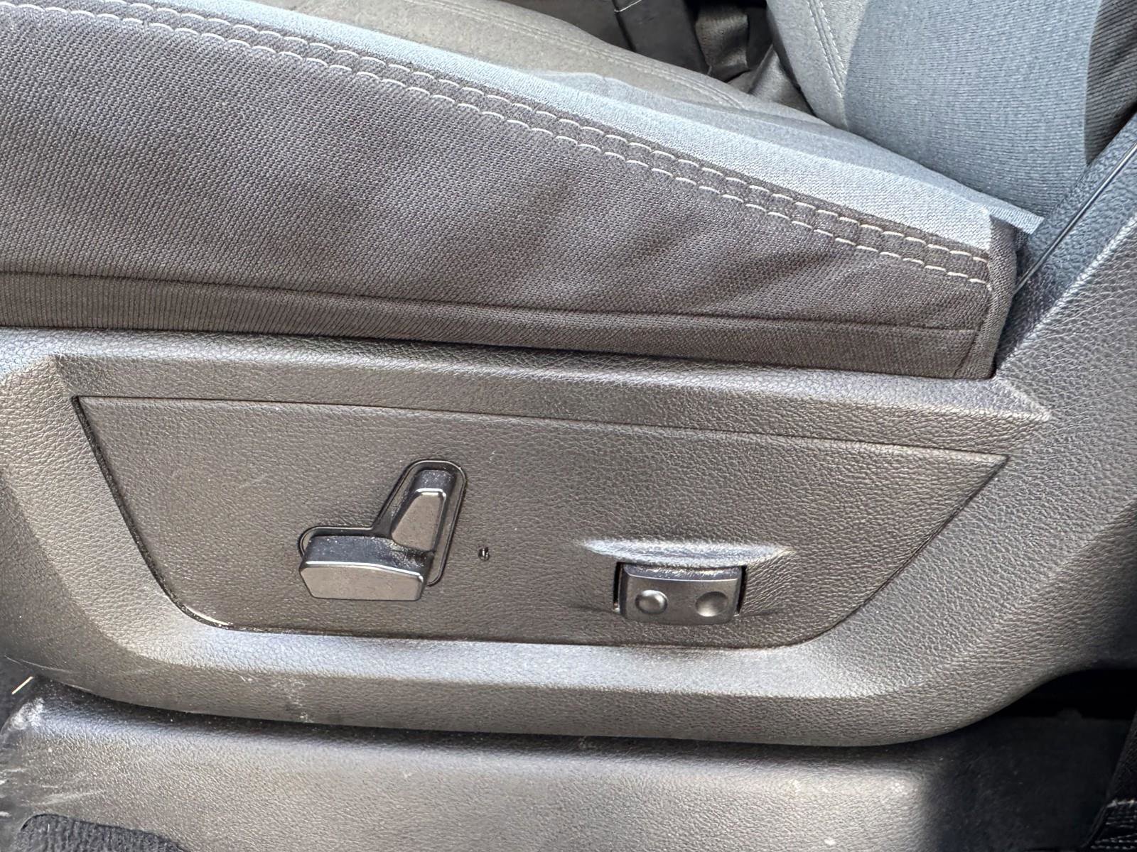 Used 2024 RAM 3500 Big Horn image 12