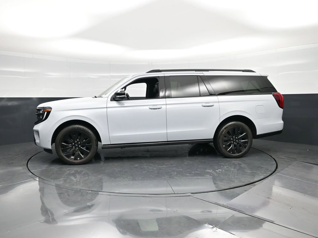 Used 2025 Ford Expedition Max Platinum w/ Stealth Appearance Package image 6