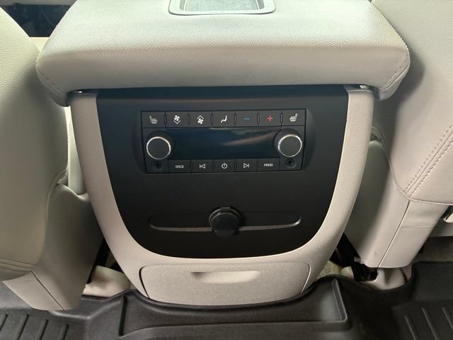 Used 2014 Chevrolet Tahoe LTZ AWD/4WD image 16