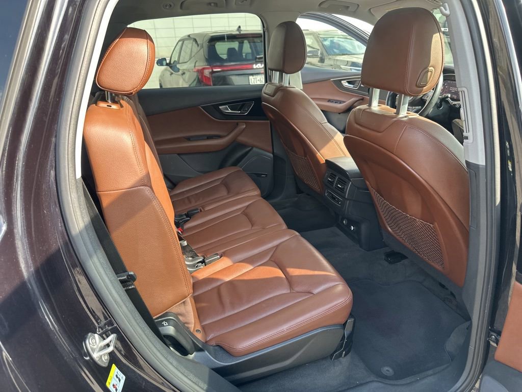 Used 2018 Audi Q7 3.0T Premium Plus w/ Premium Plus Package image 32