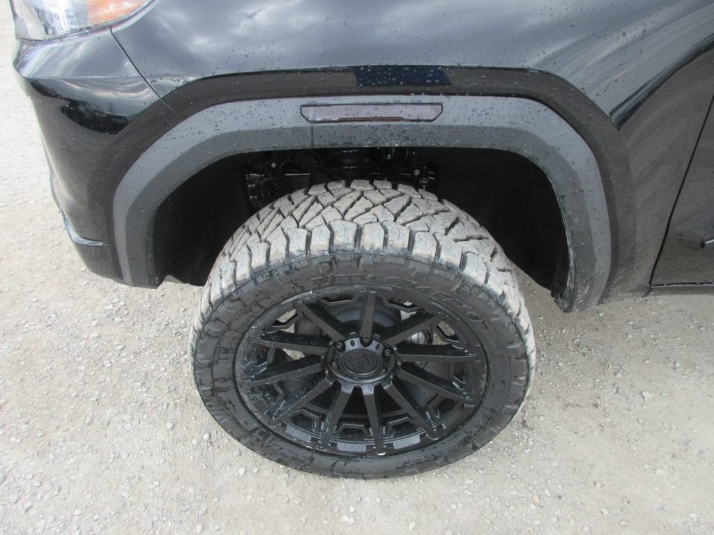 New 2026 GMC Canyon AT4 AWD/4WD image 12