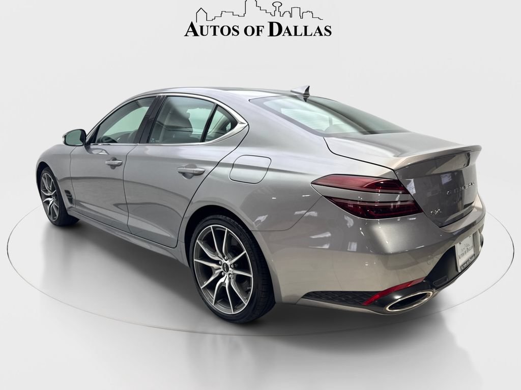 Used 2025 Genesis G70 2.5T RWD image 9