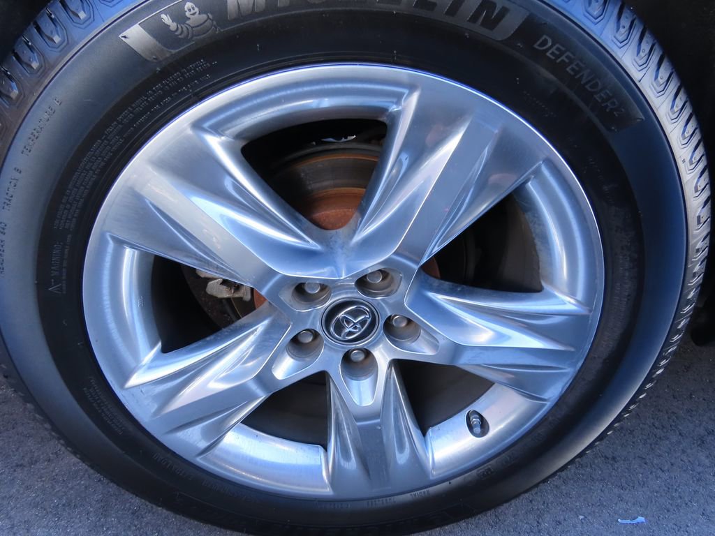 Used 2017 Toyota Highlander Limited image 17