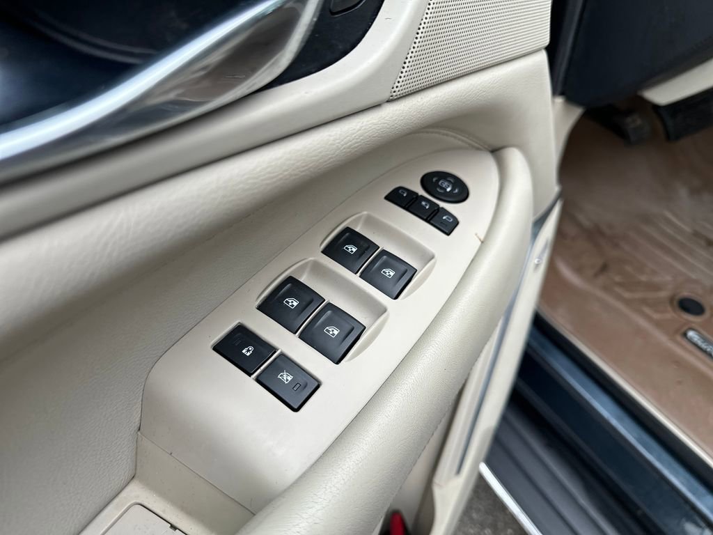 Used 2020 Cadillac Escalade ESV Luxury RWD image 17