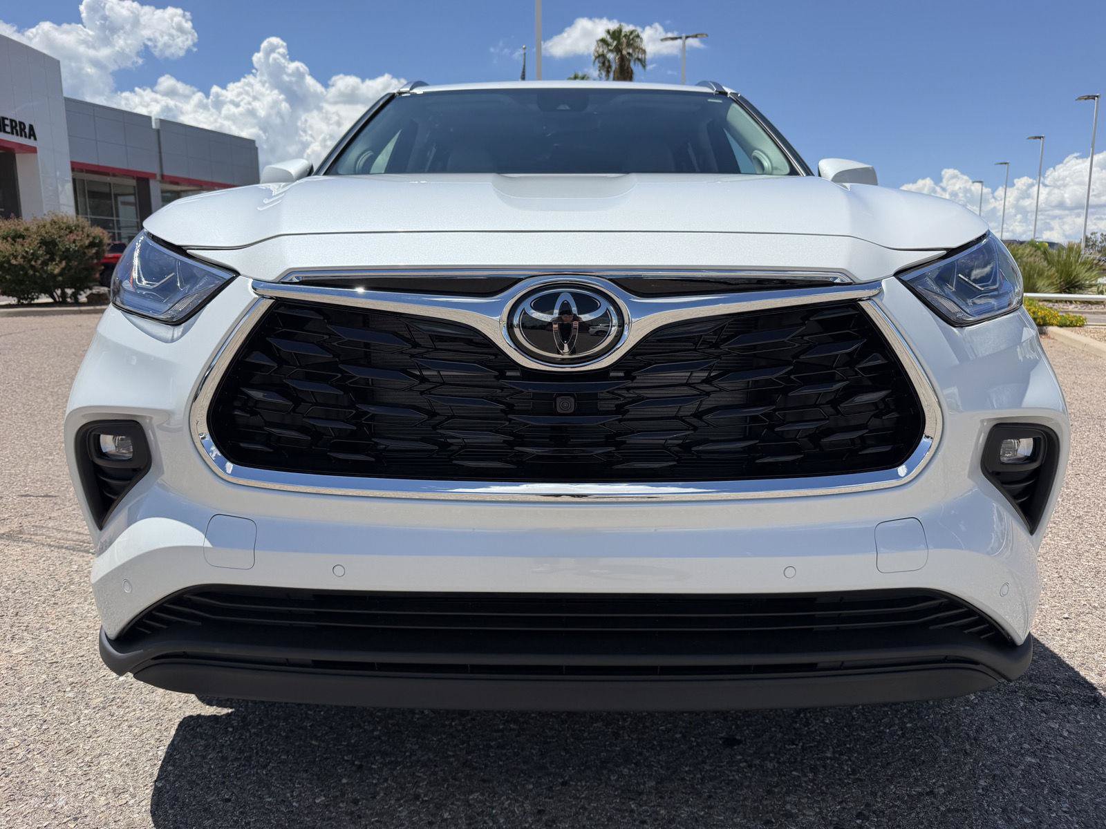 New 2026 Toyota Highlander Limited AWD/4WD image 9