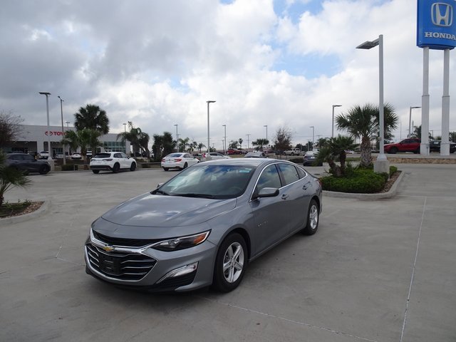 Used 2024 Chevrolet Malibu LS image 1
