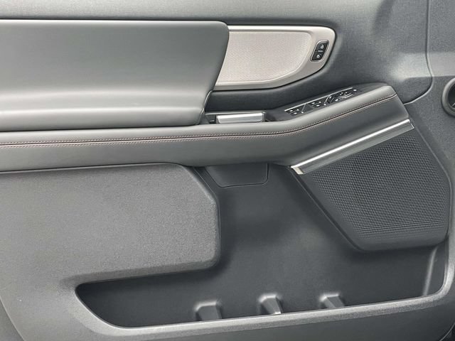 New 2025 Ford Expedition Active AWD/4WD image 15