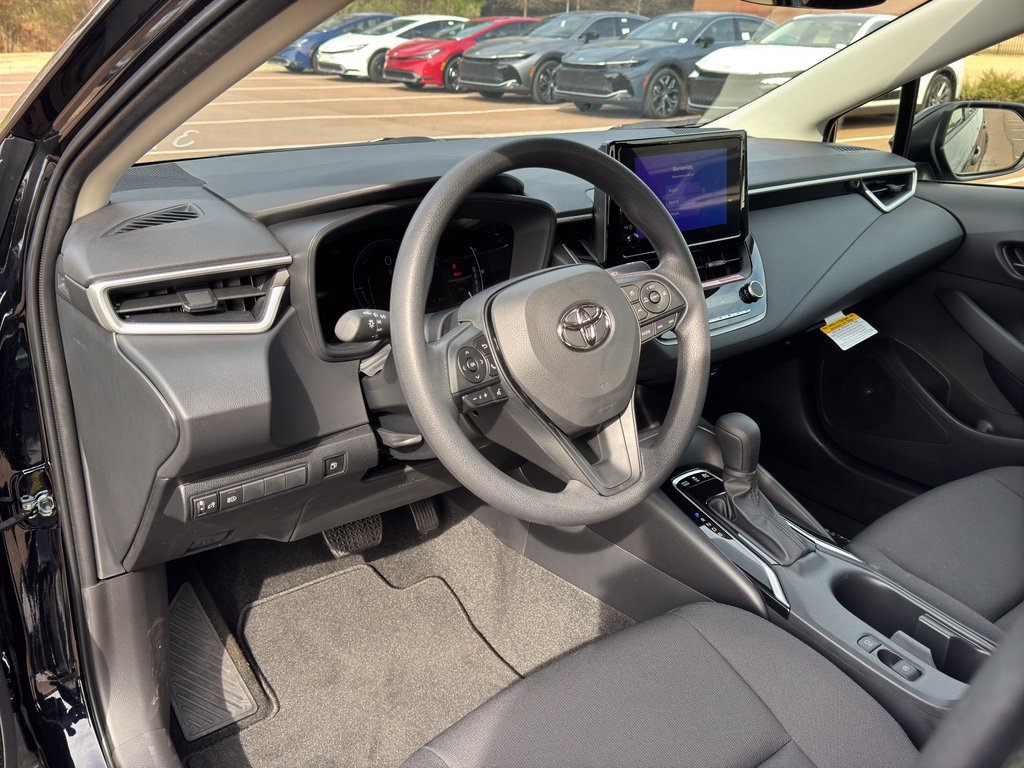 Used 2026 Toyota Corolla LE FWD image 11