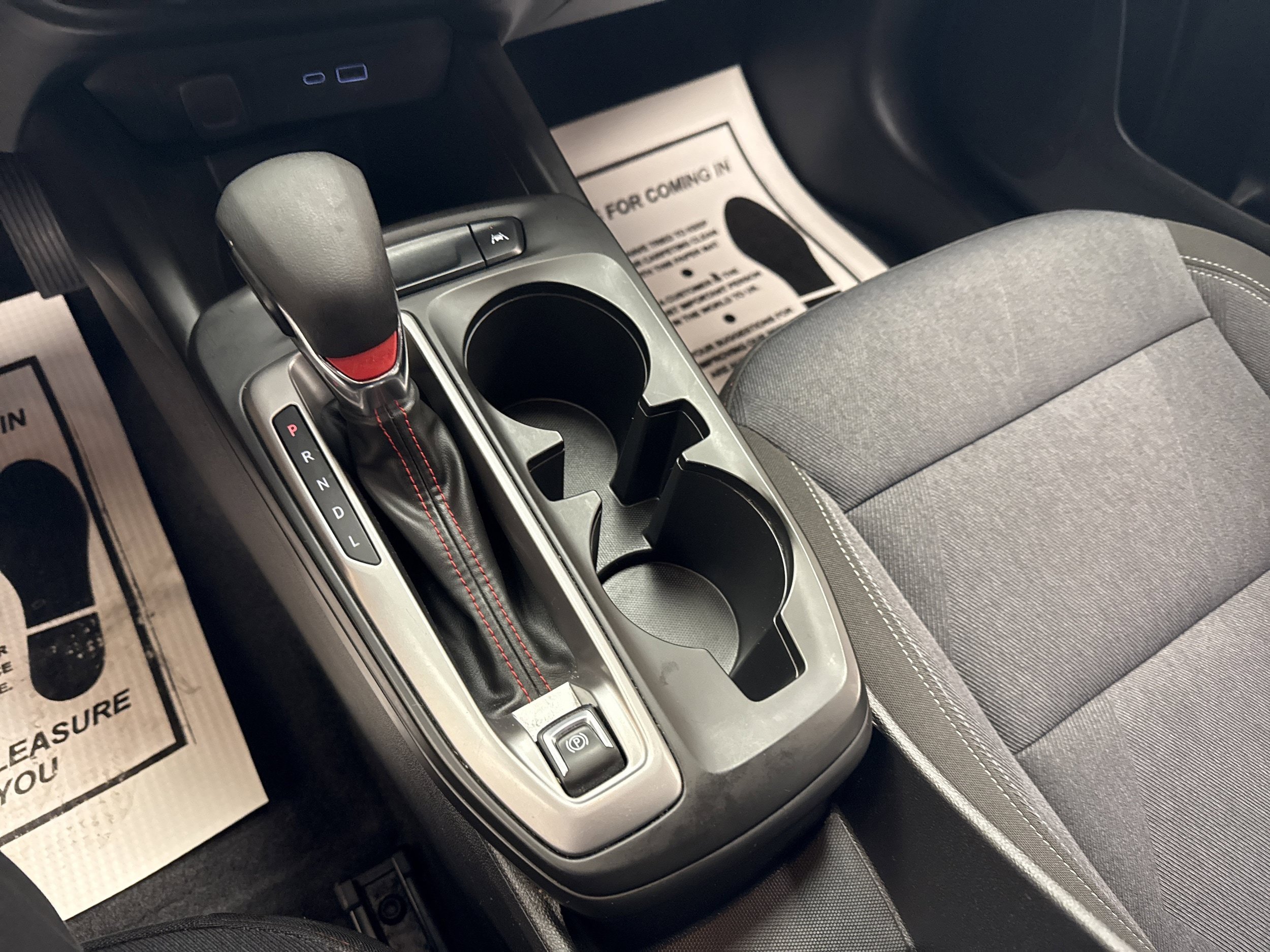 Used 2024 Chevrolet Trax RS FWD image 43