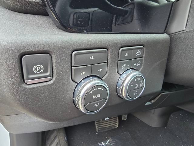 New 2026 GMC Sierra 2500 SLE w/ Preferred Package image 9