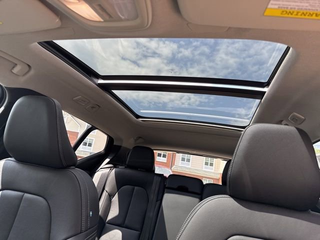 New 2026 Volvo XC40 B5 Plus AWD/4WD image 13