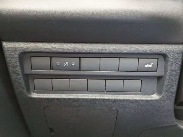 Used 2024 Mitsubishi Outlander SE image 28