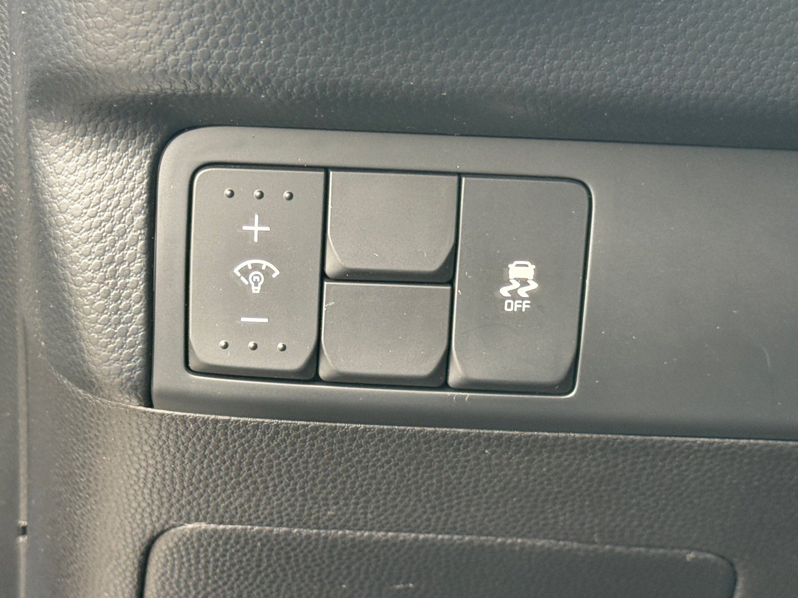 Used 2017 Kia Soul + FWD image 23