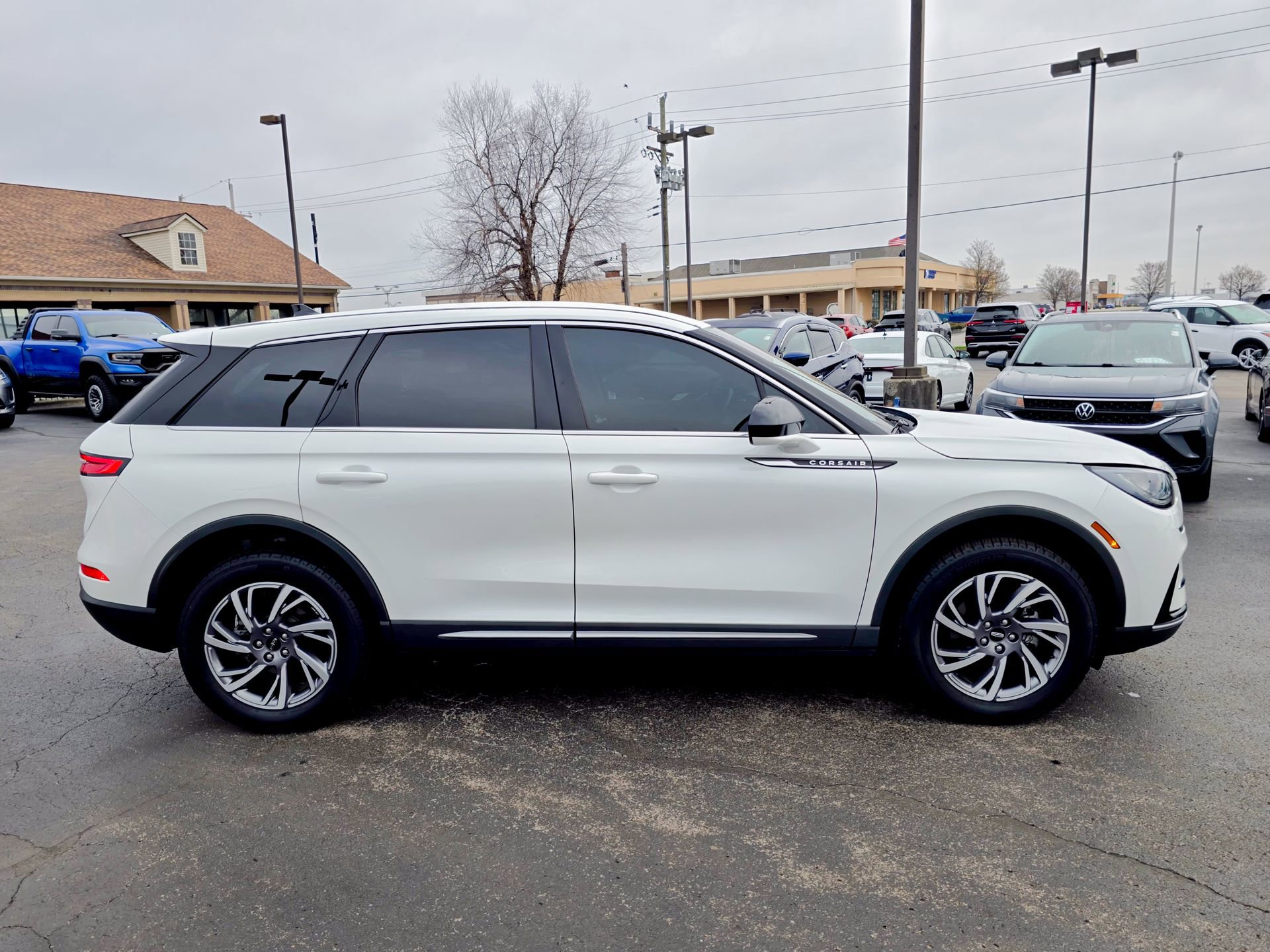 Used 2024 Lincoln Corsair FWD image 22