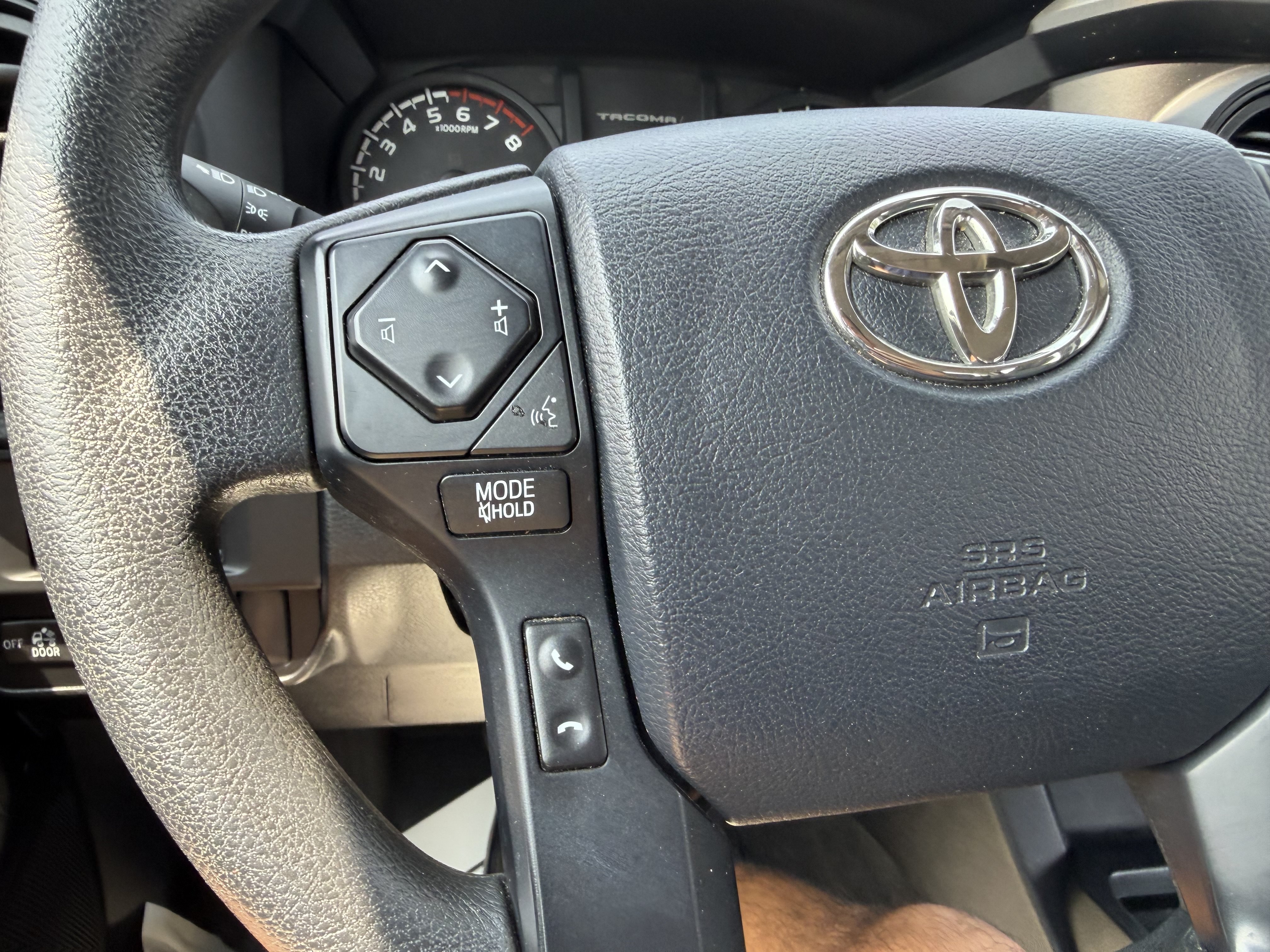 Used 2017 Toyota Tacoma SR w/ SR Convenience Package RWD image 22