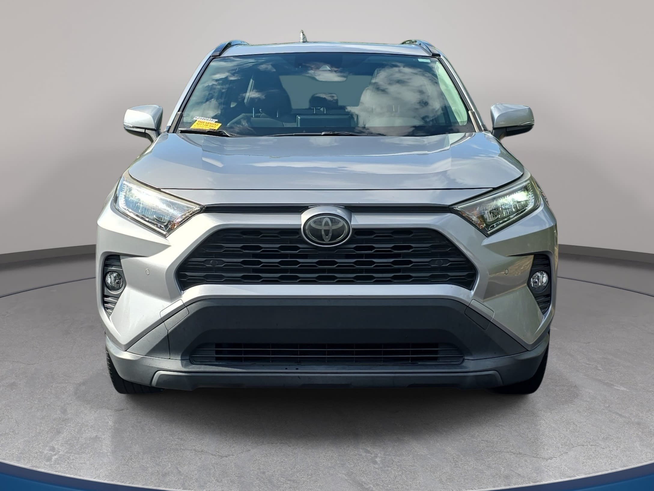 Used 2019 Toyota RAV4 XLE Premium w/ Advanced Technology Package FWD image 2