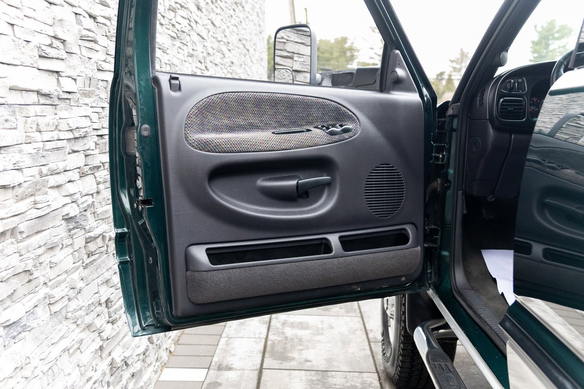 Used 2001 Dodge Ram 2500 Truck 4x4 Quad Cab image 16