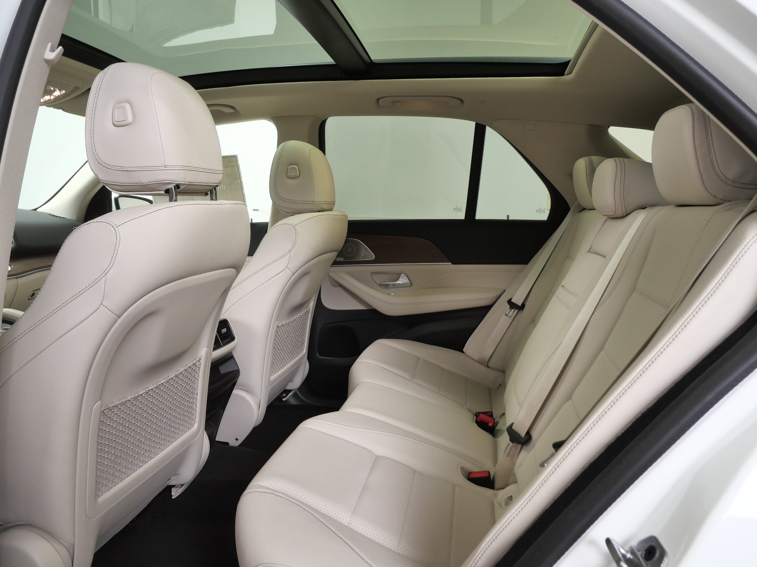 New 2026 Mercedes-Benz GLE 350 4MATIC image 9