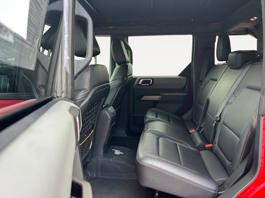 Used 2023 Ford Bronco Badlands image 27