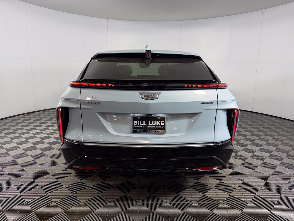 Used 2024 Cadillac Lyriq Luxury RWD image 8