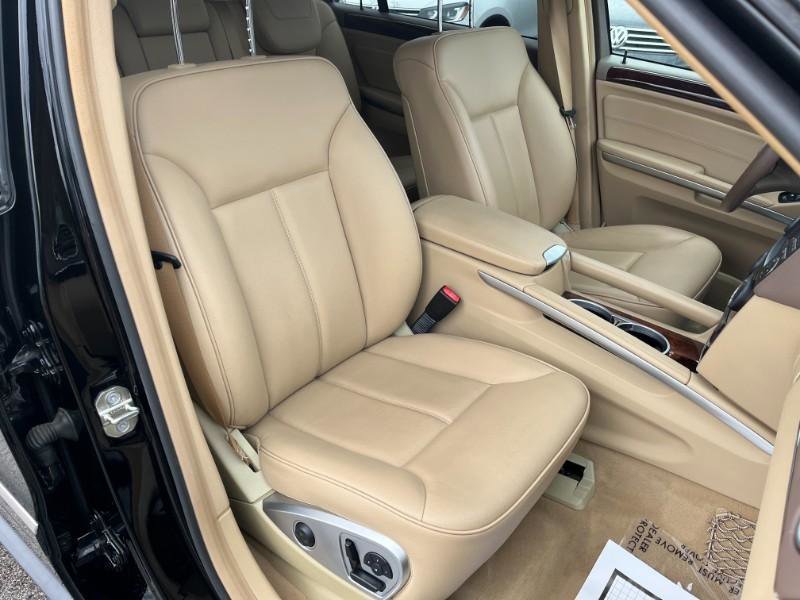 Used 2011 Mercedes-Benz GL 450 4MATIC image 23