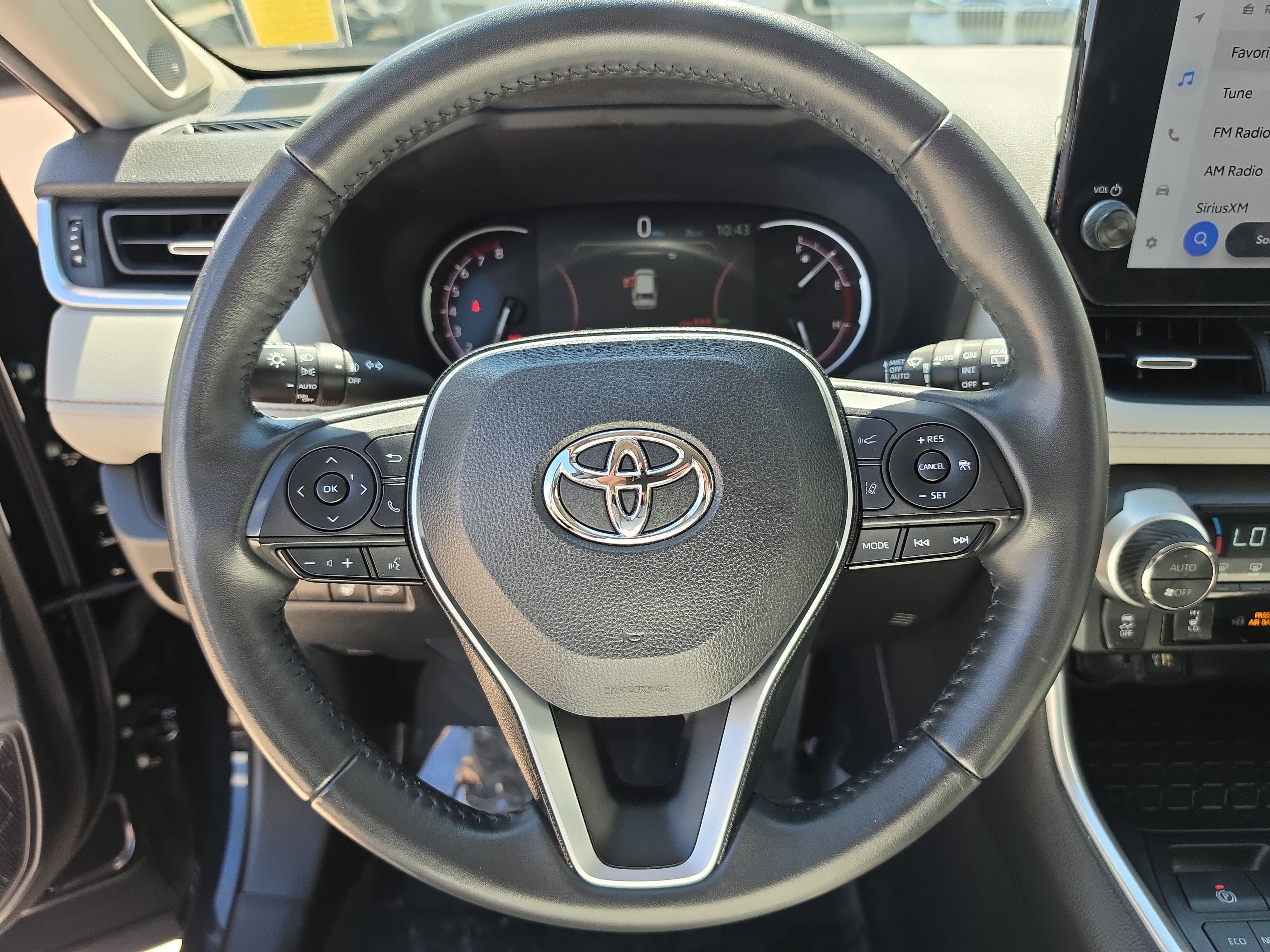 Used 2023 Toyota RAV4 XLE Premium FWD image 30