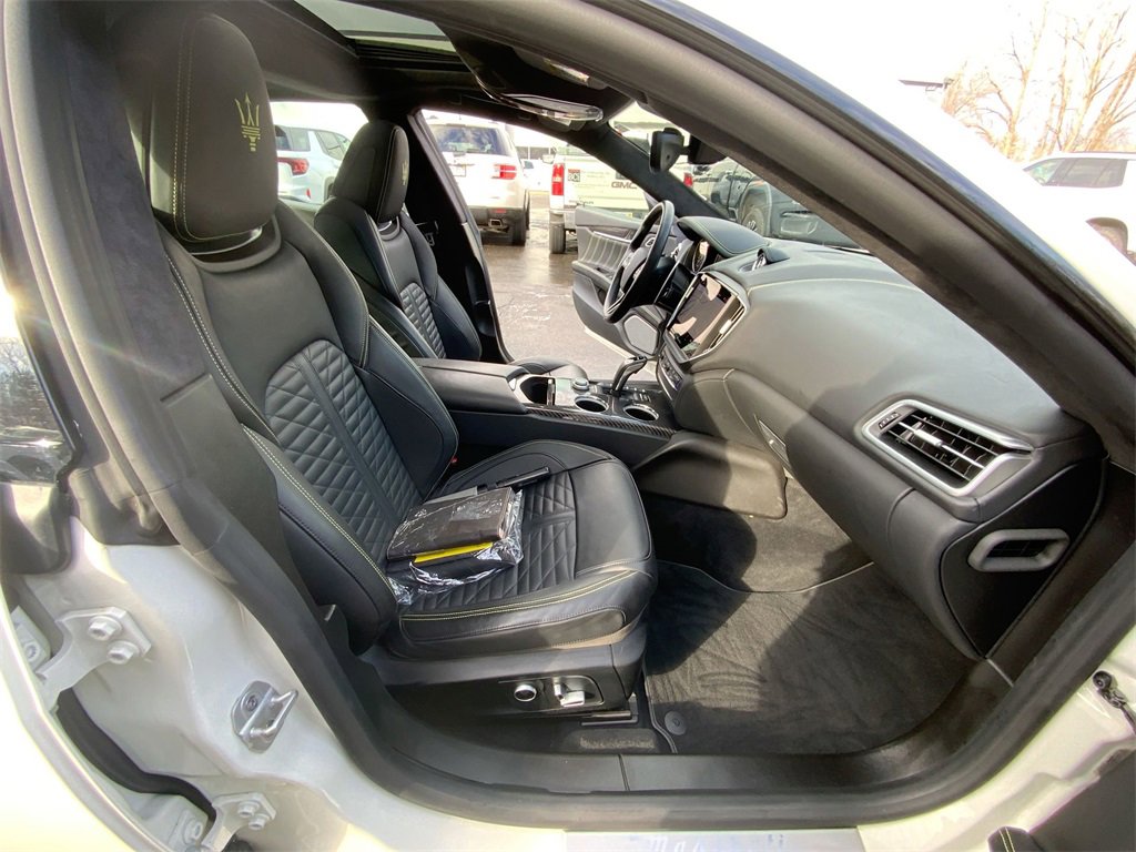 Used 2022 Maserati Ghibli Modena Q4 image 28