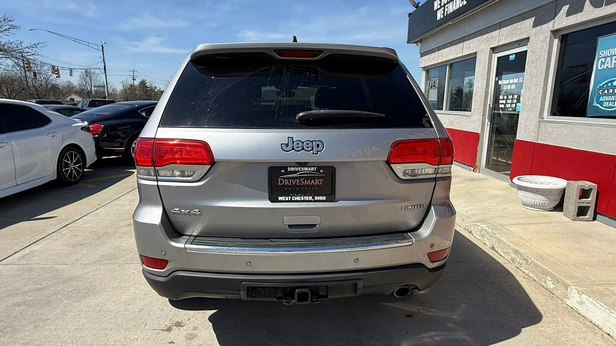 Used 2018 Jeep Grand Cherokee Limited w/ Trailer Tow Group IV image 7