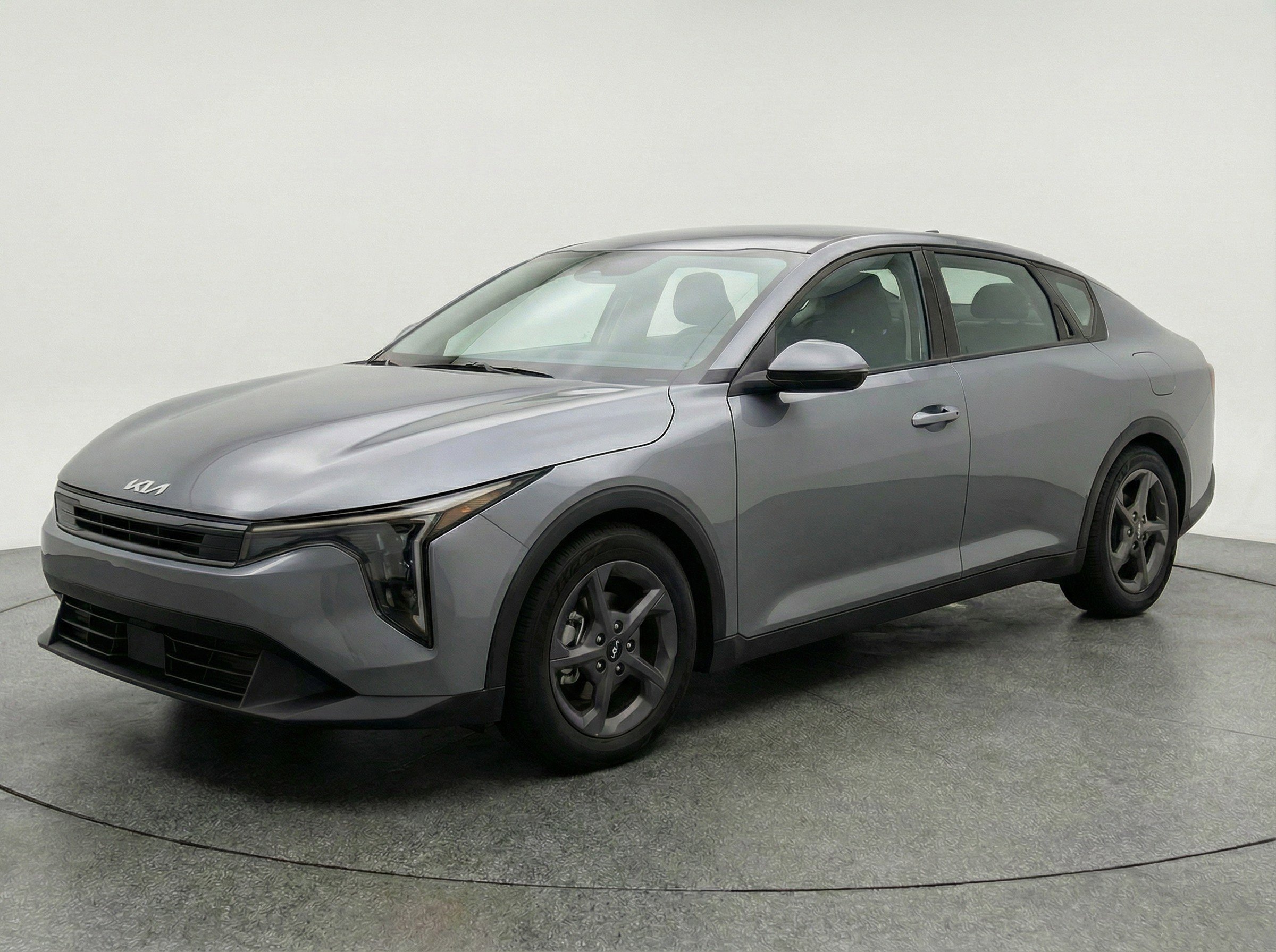 Used 2025 Kia K4 LXS image 3