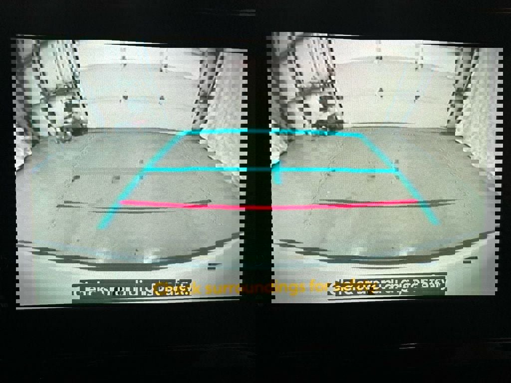 Used 2025 Toyota Corolla Cross L image 36