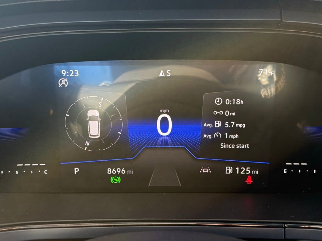 Certified 2024 Volkswagen Taos SE image 11