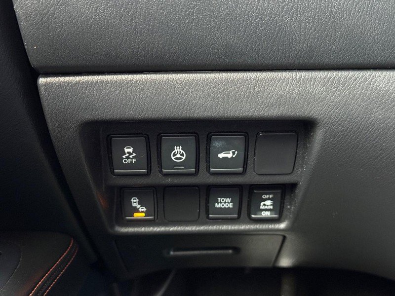 Used 2019 Nissan Pathfinder SL AWD/4WD image 30