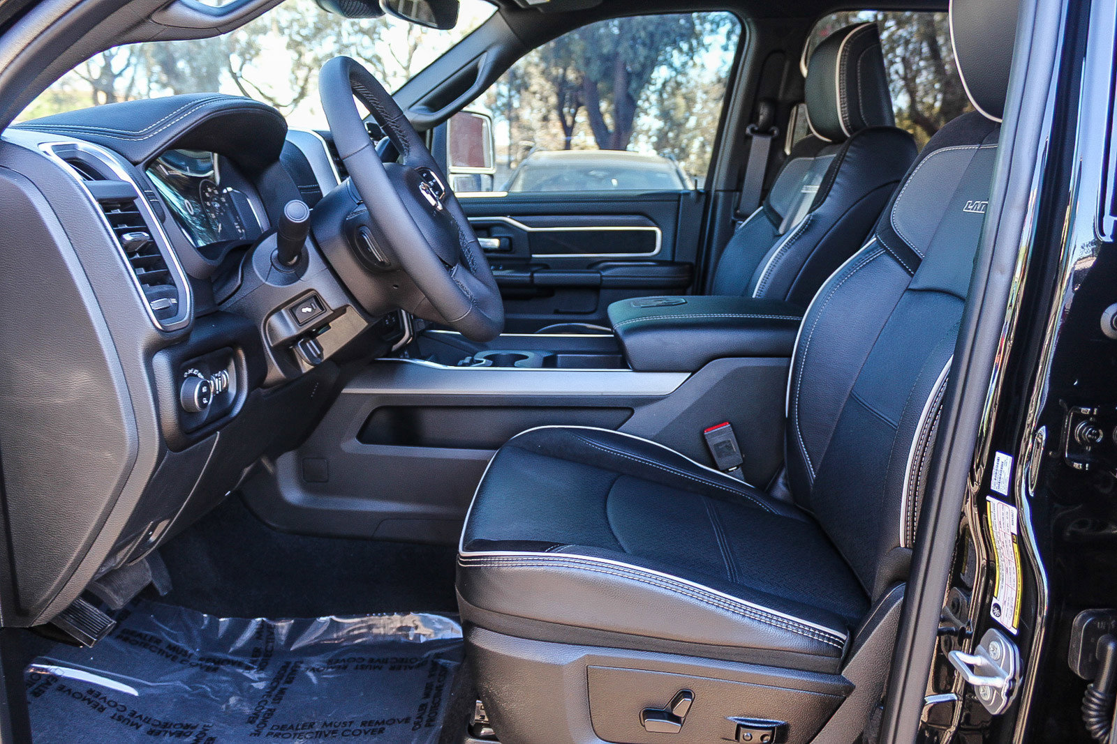 Used 2025 RAM 2500 Laramie image 17