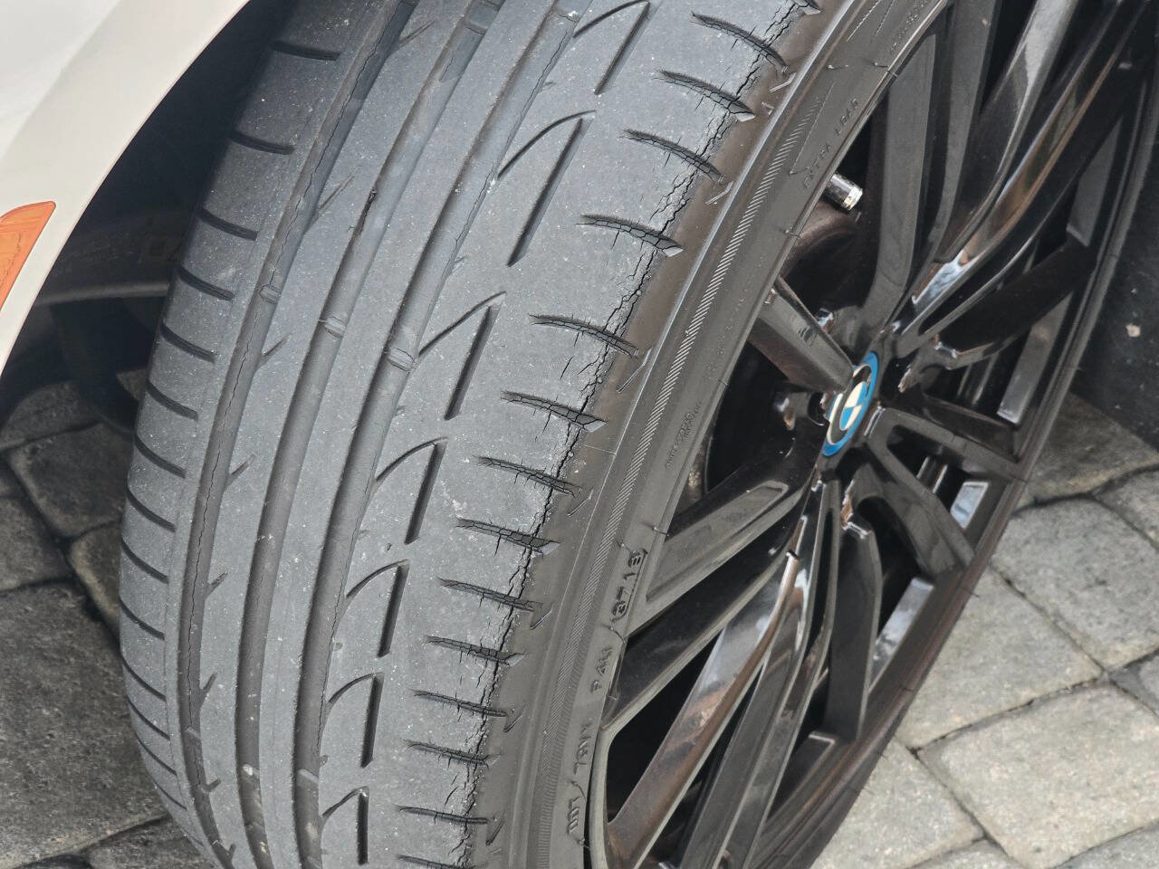 Used 2019 BMW i8 Coupe image 51