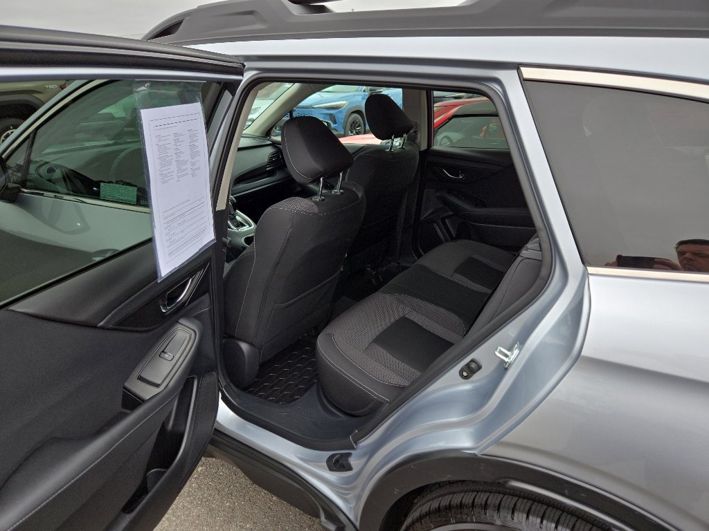 Used 2022 Subaru Outback Premium w/ Popular Package #1 AWD/4WD image 18