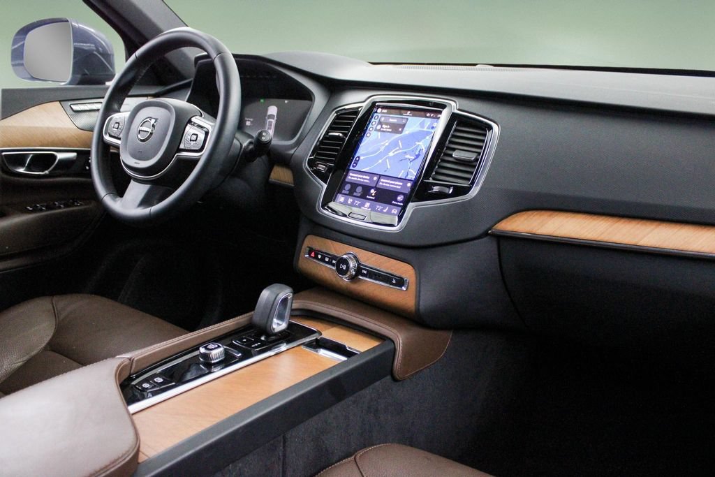 Used 2023 Volvo XC90 B6 Plus w/ Protection Package Premier AWD/4WD image 21