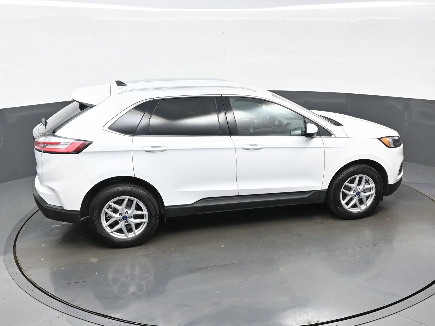 Used 2024 Ford Edge SEL w/ Convenience Package AWD/4WD image 37