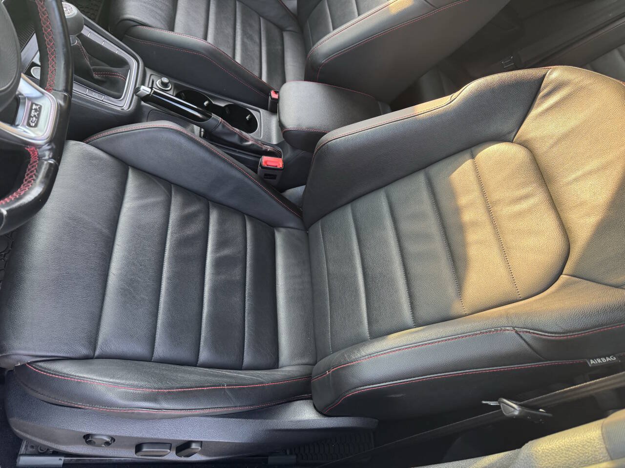 Used 2017 Volkswagen GTI Autobahn FWD image 22
