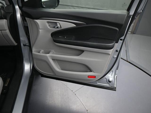 Used 2017 Honda Pilot EX-L image 37