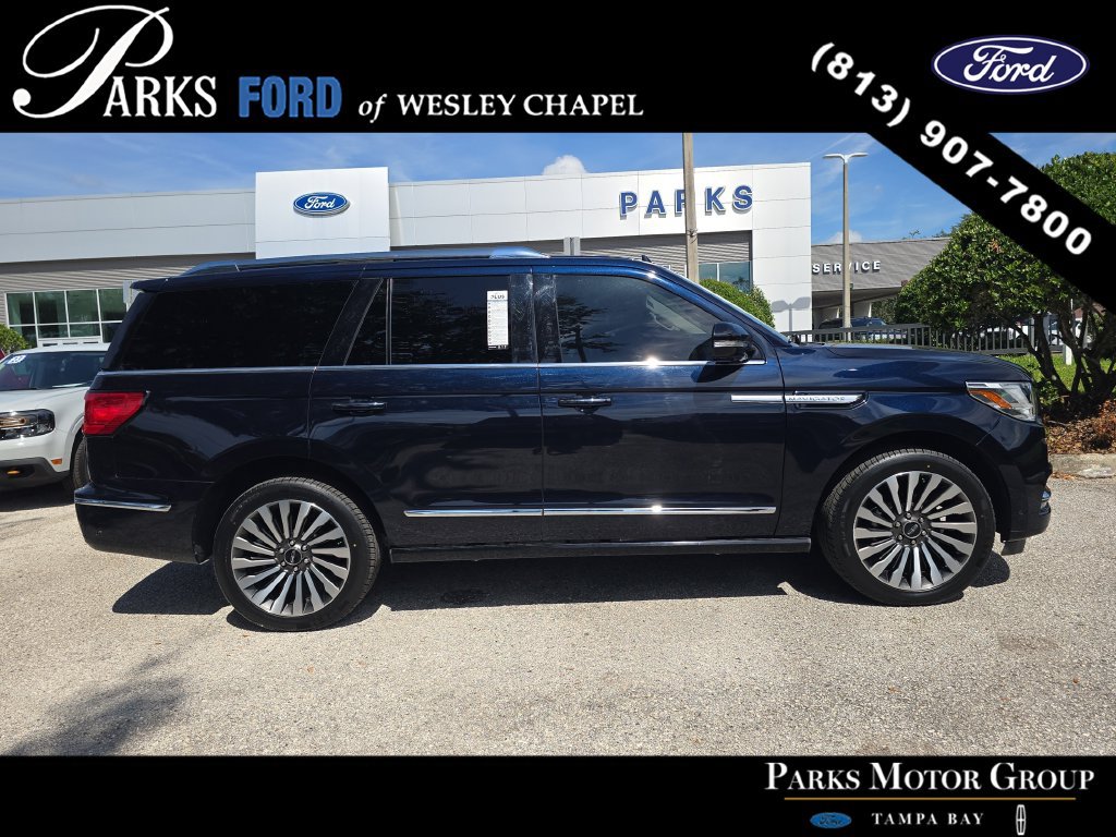 Used 2021 Lincoln Navigator Reserve w/ Luxury Package RWD image 4