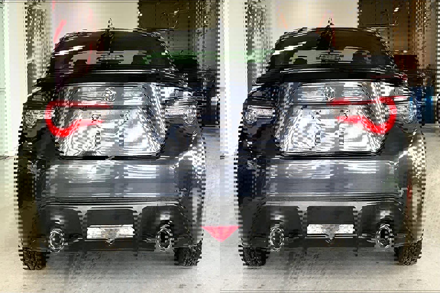 Used 2017 Toyota 86 image 5