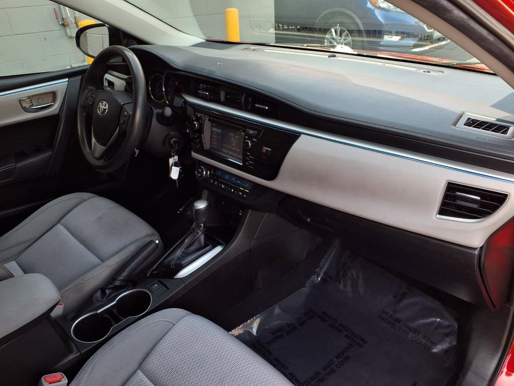Used 2014 Toyota Corolla LE image 22