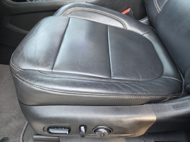 Used 2020 Chevrolet Traverse RS FWD image 21