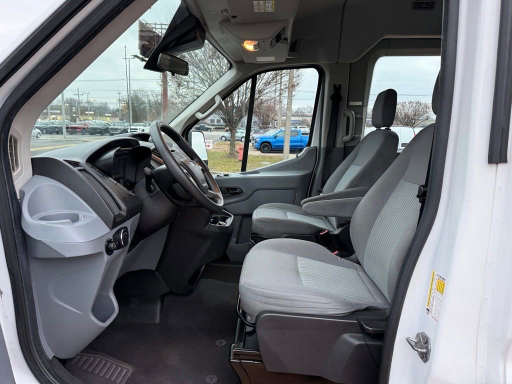 Used 2018 Ford Transit 350 XLT image 12