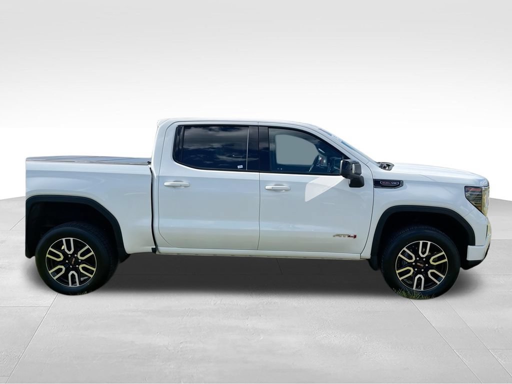 Used 2023 GMC Sierra 1500 AT4 w/ AT4 Preferred Package AWD/4WD image 9