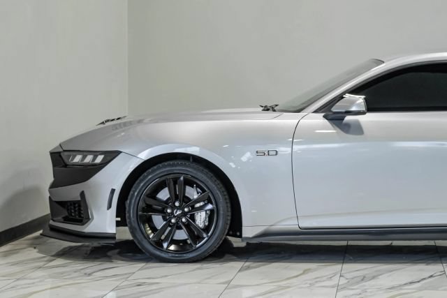 Used 2024 Ford Mustang GT RWD image 17