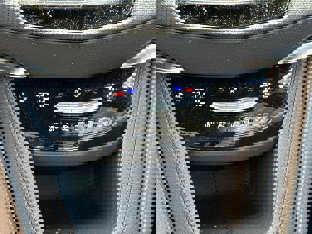 New 2025 Cadillac XT6 Luxury image 22