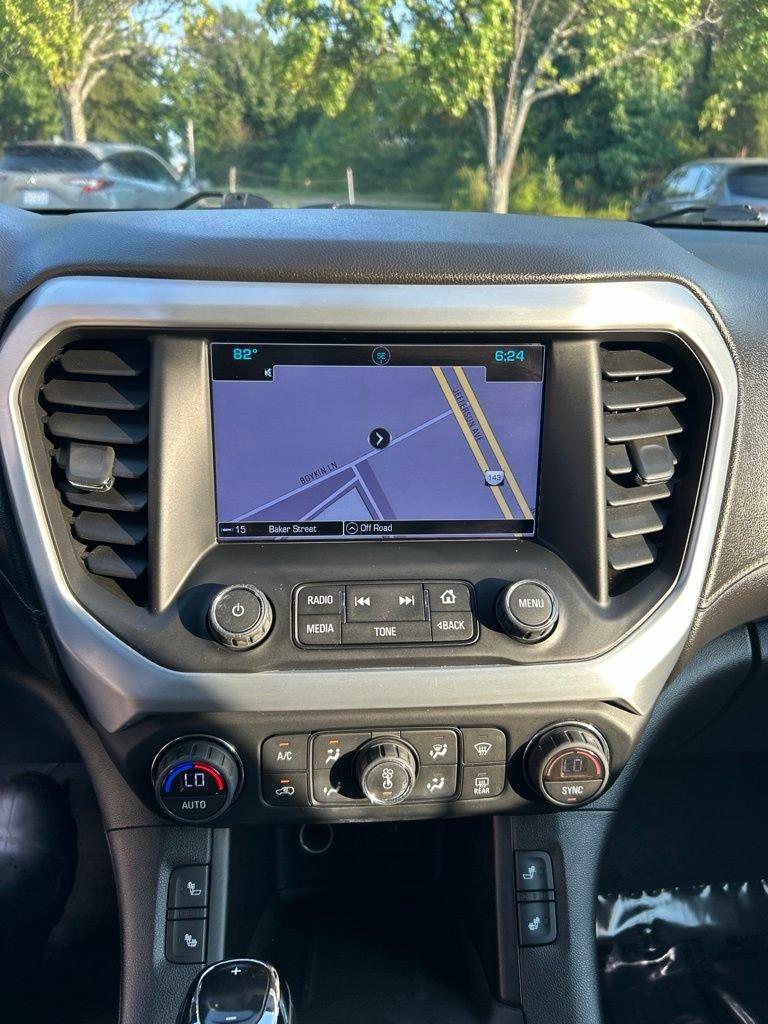 Used 2017 GMC Acadia SLT FWD image 13